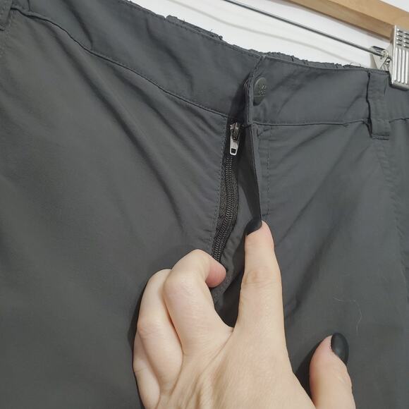 REI | Convertible Zip Leg Outdoor Hiking Pants - damage, see description & pics - Picture 5 of 15